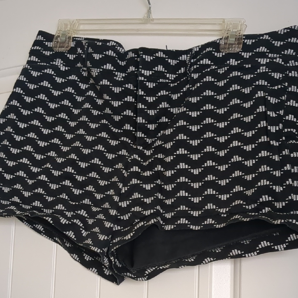 Black and White Patterned Women's Shorts